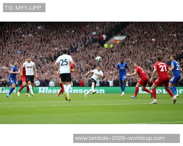 激情四溢的绿茵场上足球赛的精彩瞬间与难忘回忆